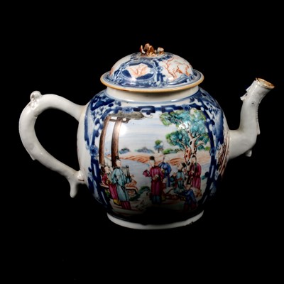 Lot 53 - Chinese porcelain teapot