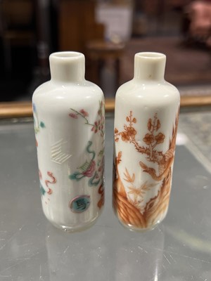 Lot 7 - Chinese porcelain teapot and a pair of miniature vases