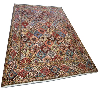 Lot 576 - Bakhtari carpet