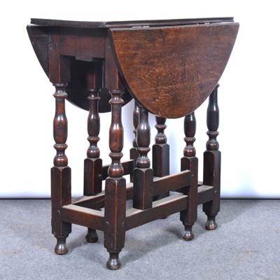 Lot 220 - Small joined oak gate leg table