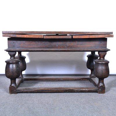 Lot 212 - Dutch oak draw-leaf dining table