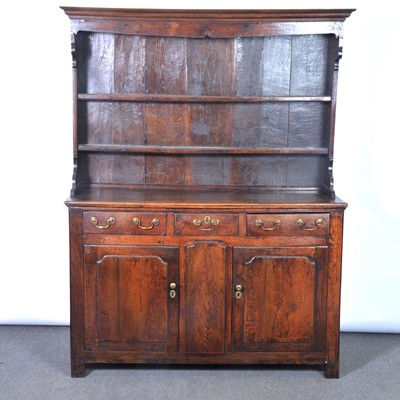 Lot 219 - Oak dresser