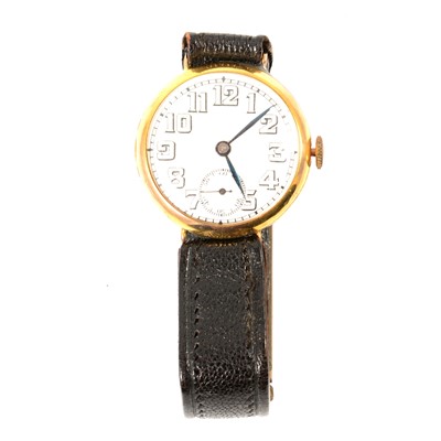 Lot 375 - Rolco - a 9 carat yellow gold wristwatch.