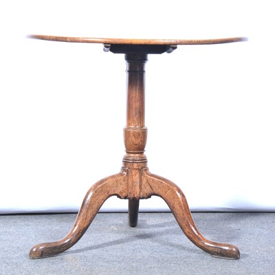 Lot 447 - George III oak tripod table