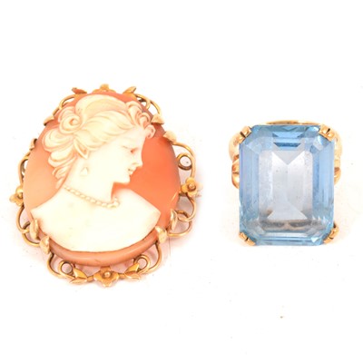 Lot 97 - A synthetic blue spinel ring and a shell cameo brooch.