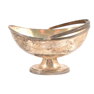 Lot 326 - Silver basket, Harry Hayes, Birmingham 1901.