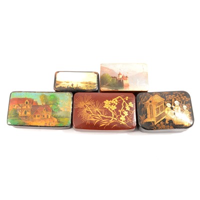 Lot 467 - Five snuff boxes, Japanese and European.