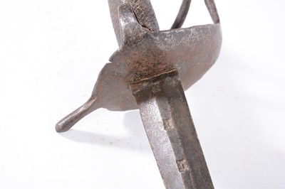 Lot 49 - Cavalry broadsword