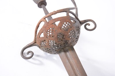 Lot 157 - English rapier