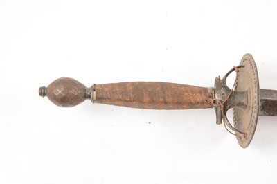 Lot 203 - European left-handed short sword