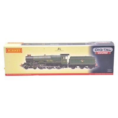 Lot 214 - Hornby OO gauge model railway locomotive with tender, R2994XS '7029 Clun Castle'