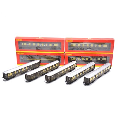 Lot 175 - Nine Hornby OO gauge model railway passenger coaches