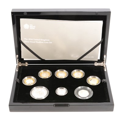 Lot 208 - Royal Mint 2016 commemorative coin set