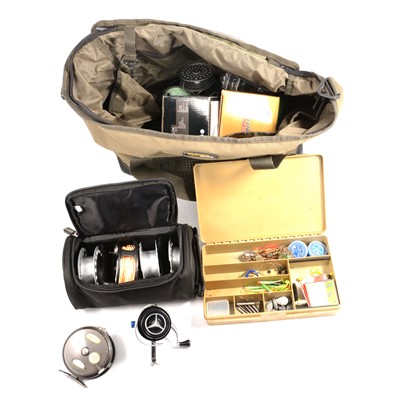 Lot 191 - Quantity of modern fishing equipment, including bags, nets, fly reels, etc