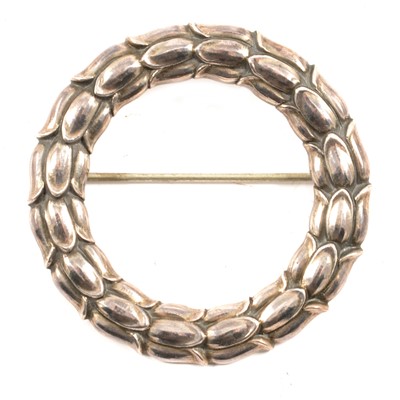 Lot 442 - Sigvard Bernadotte for Georg Jensen - a silver wreath brooch.