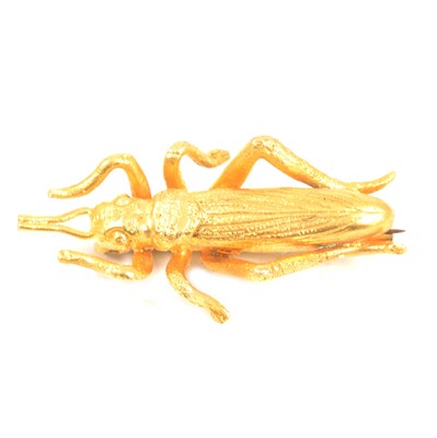 Lot 288 - A 9 carat gold grasshopper brooch.