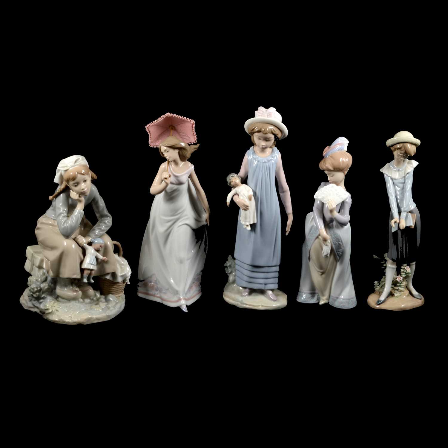 Lot 48 - Seven Lladro figurines