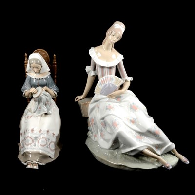 Lot 33 - Five large Lladro figures, and a Collectors Society plaque