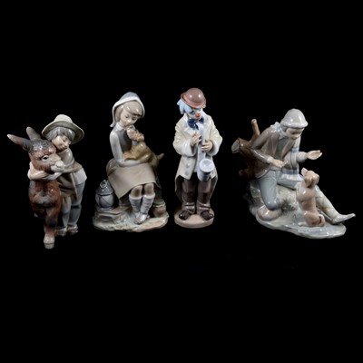 Lot 76 - Collection of nine Lladro figures and groups