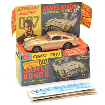 Lot 1076 - Corgi Toys die-cast model ref 261 007 special agent James Bond's Aston Martin DB5