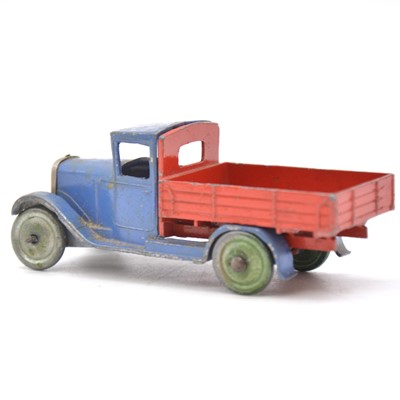 Lot 1061 - Dinky Toys pre-war ref 22c motor truck, 1st type