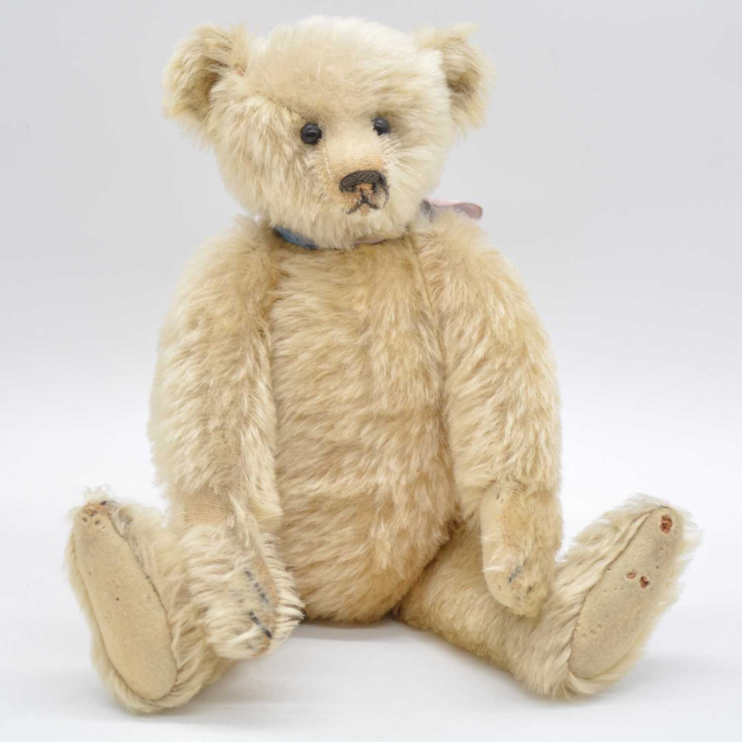 Lot 4 - Steiff teddy bear, c1915/20, black button eyes,