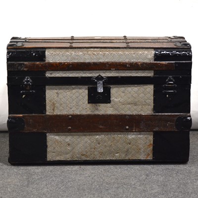 Lot 388 - Metal covered wooden dome-top trunk