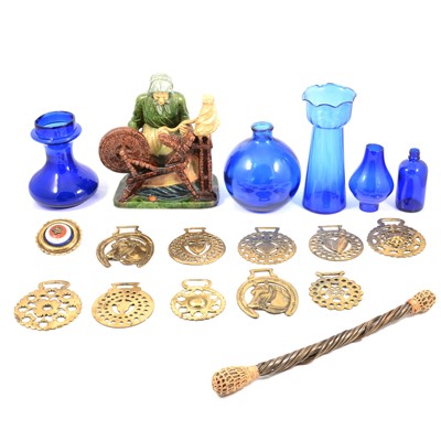 Lot 38 - Assorted ceramics, glass, and horse brasses