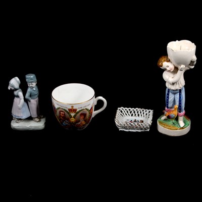 Lot 70 - A collection of ceramics and glass.