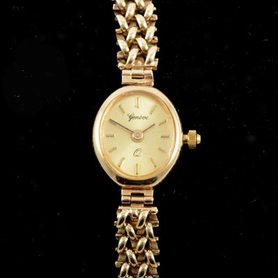 Lot 381 - Geneve - a lady's 9 carat yellow gold wristwatch.