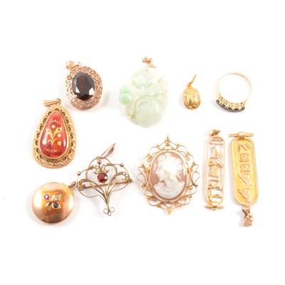 Lot 244 - Sapphire ring, cameo and gemstone brooches, jadeite, gemstone and yellow metal pendants.