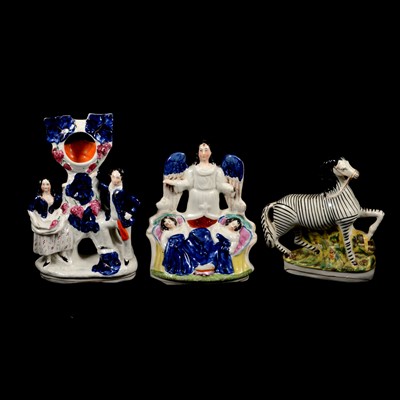 Lot 116 - Box of Staffordshire figures