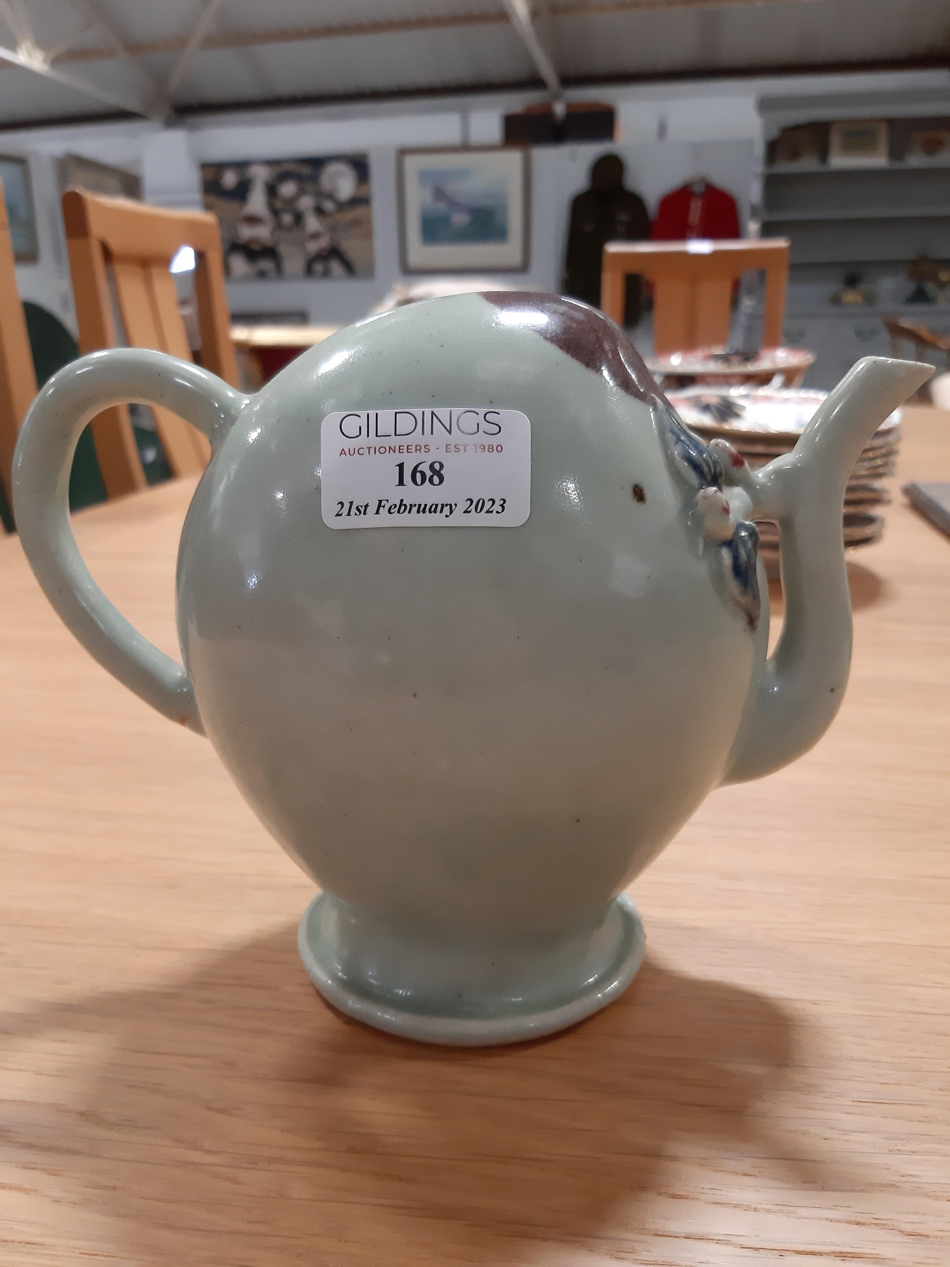 Lot 168 Chinese porcelain "Cadogan" teapot,