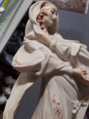 Lot 113 - Collection of ten small Giuseppe Armani and similar figures