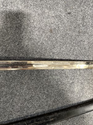 Lot 190 - Naval Officer's sword