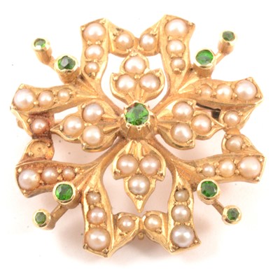 Lot 255 - A seed pearl brooch.