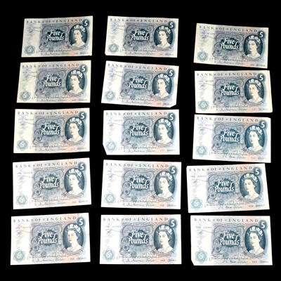 Lot 194 - Thirty-one Five Pound Notes (£5), eighteen J...