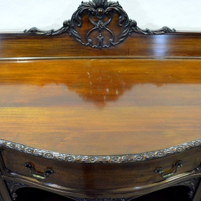 Lot 400 - Suite of mahogany furniture in the Chippendale style, circa 1923