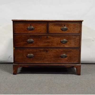 Lot 524 - Georgian mahogany chest of drawers