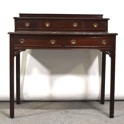 Lot 438 - Reproduction mahogany writing table