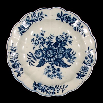 Lot 5 - First Period Worcester blue and white dish