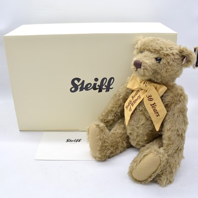 Lot 137 - Steiff Germany teddy bear, 664366 'Artie', boxed with certificate