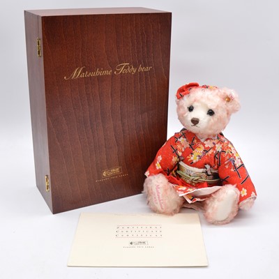 Lot 111 - Steiff Germany teddy bear, 675928 'Matsuhime Bear', wooden box with certificate