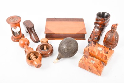 Lot 176 - Small collection of treen