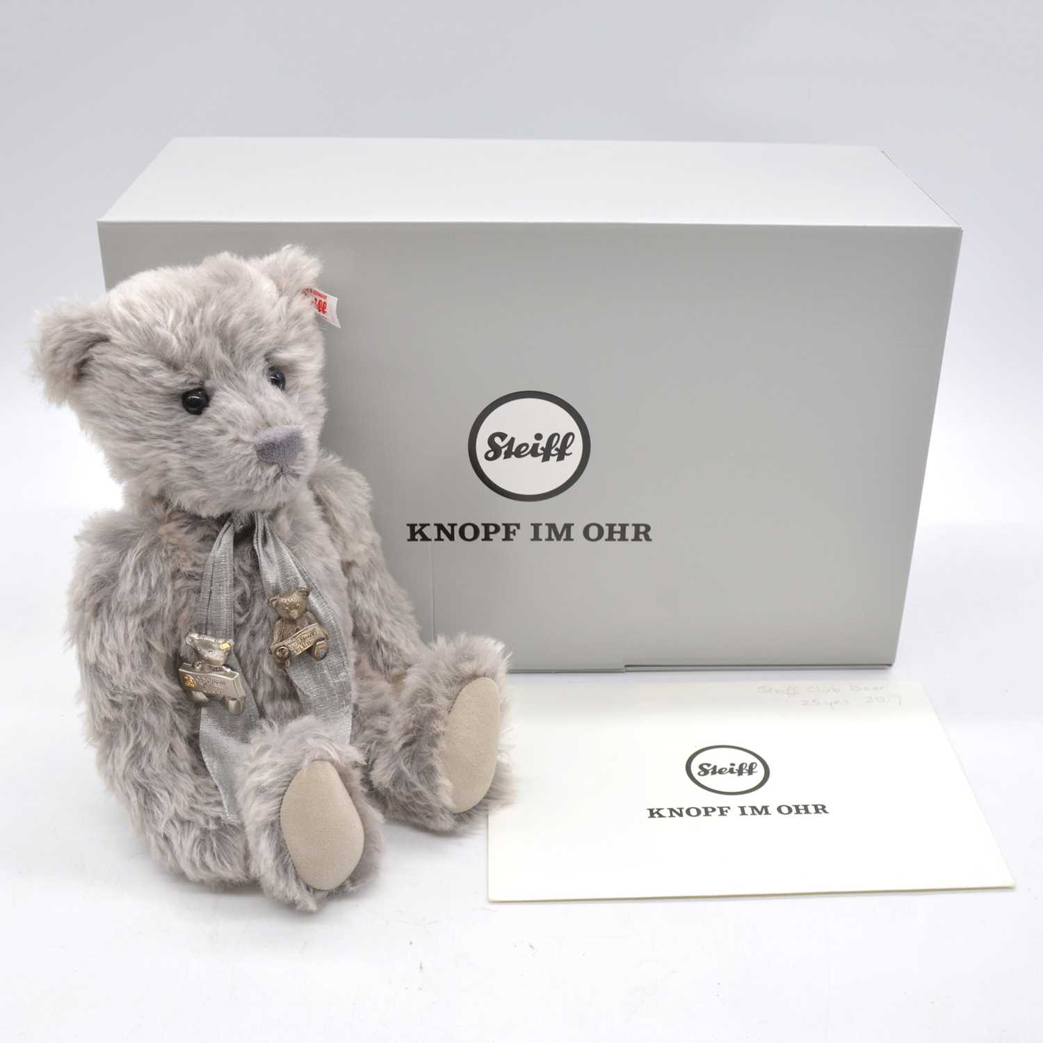 Lot 143 - Steiff Germany teddy bear, 421396 'Steiff Club', boxed with certificate.