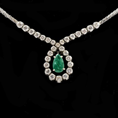 Lot 200 - An emerald and diamond necklace.