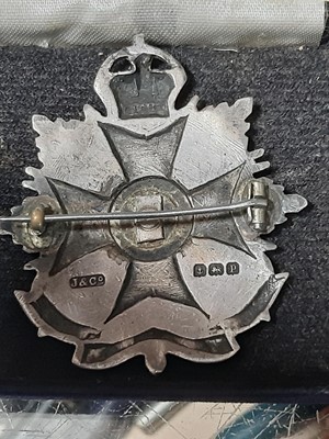 Lot 257 - The Border Regiment, silver Officers badge.