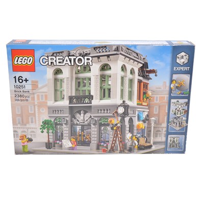 Lot 180 - Lego Creator set, 10251 'Brick Bank', boxed