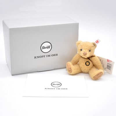 Lot 58 - Steiff teddy bear, 006364 'Stina', boxed with certificate.