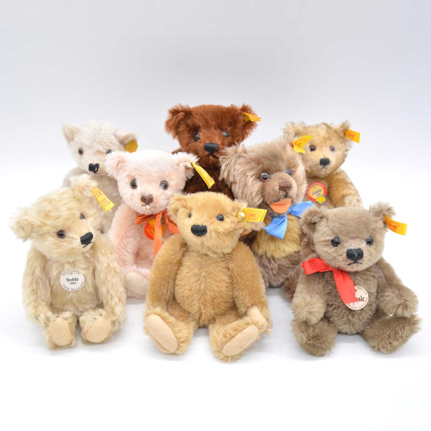 Lot 128 Eight Steiff Germany teddy bears